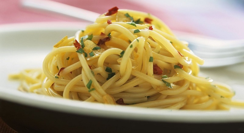 Ce înseamnă aglio olio e peperoncino